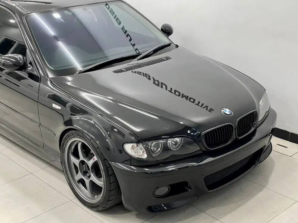 BMW E46 325i LOW KM
