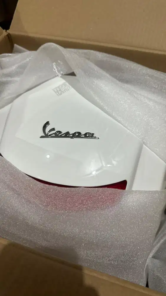 Top Box Vespa LX White