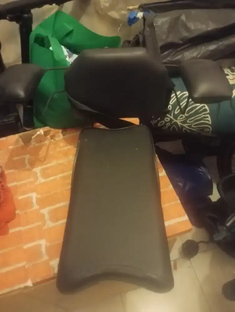 Bangku jok bonceng anak