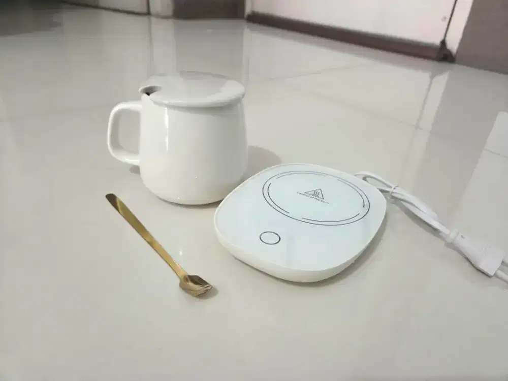 Cangkir dan Pemanas Set Lengkap