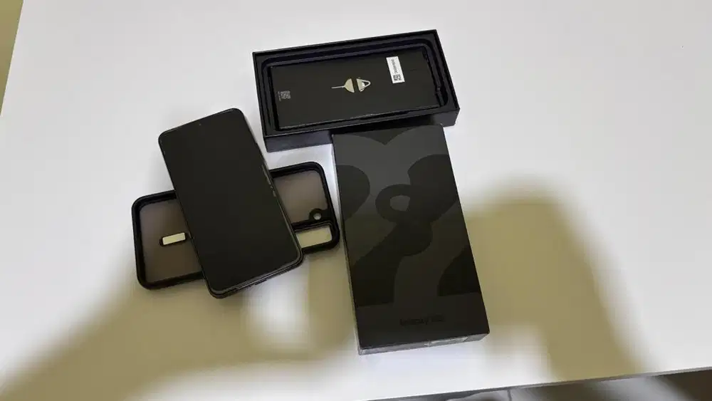 Samsung Galaxy S22 8/256 Resmi Sein