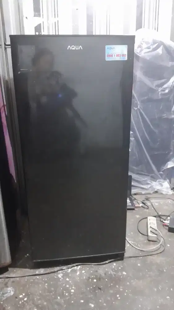 Kulkas aqua 1 pintu
