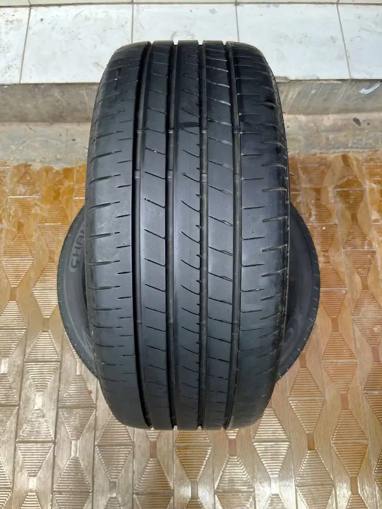 Ban Bridgestone Turanza T005A 235 45 r18 1Pcs
