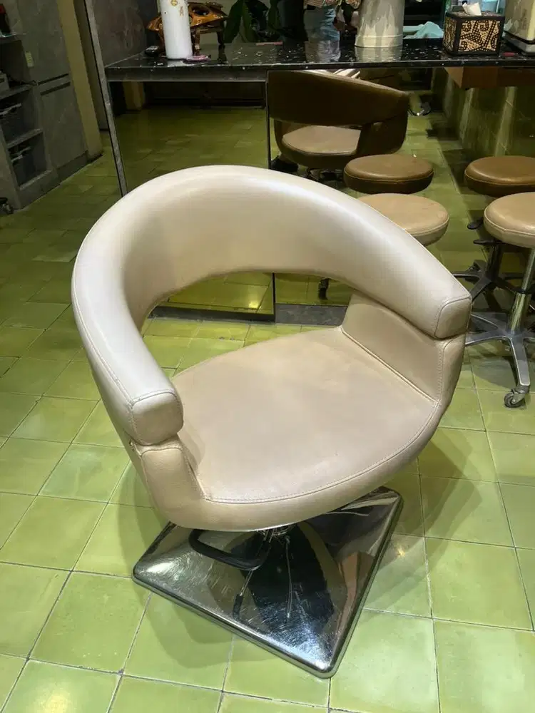 KURSI POTONG RAMBUT SALON