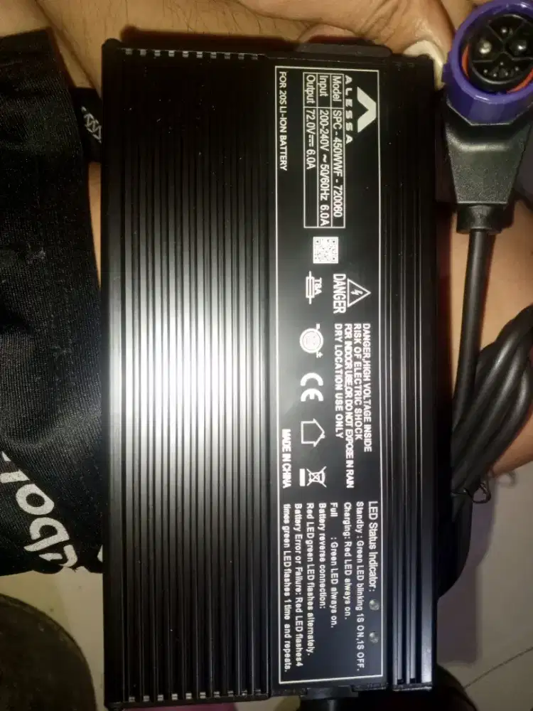 Charger motor listrik 72volt Fast charger.