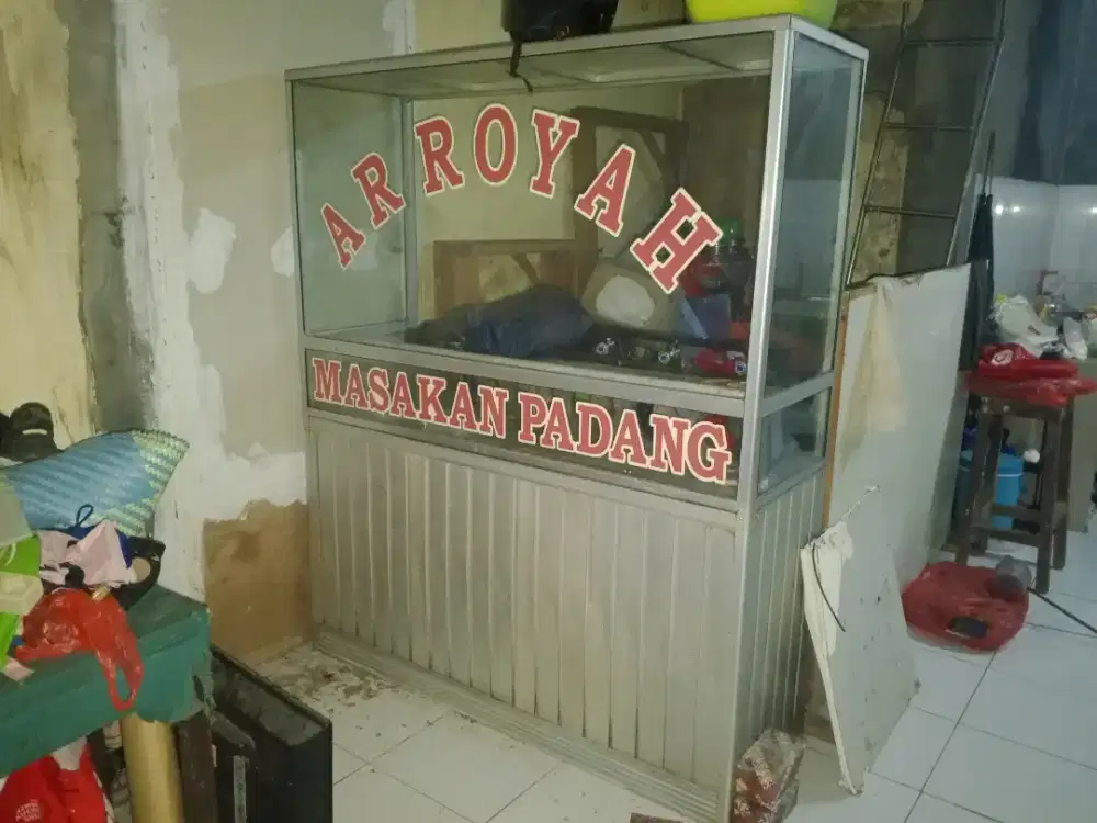 Etalase masakan padang