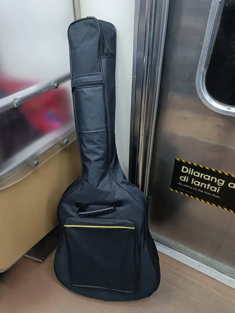 Tas softcase sarung gitar besar model ransel