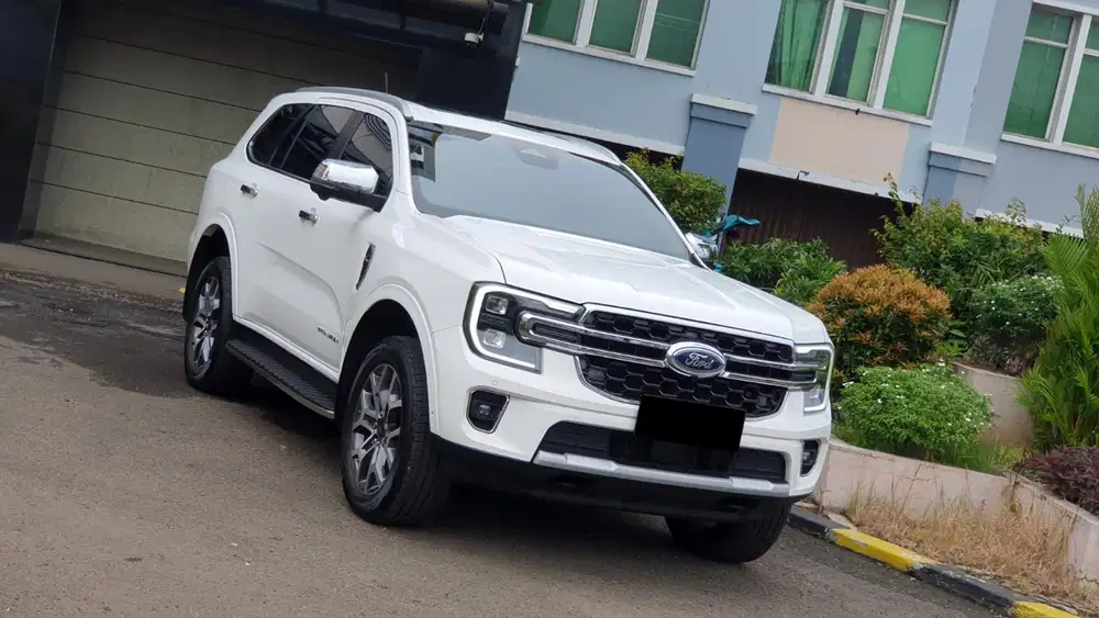 [ LOW KM ] Ford Everest Titanium 2.0 Turbo Diesel 4x4 AT 2024/2025