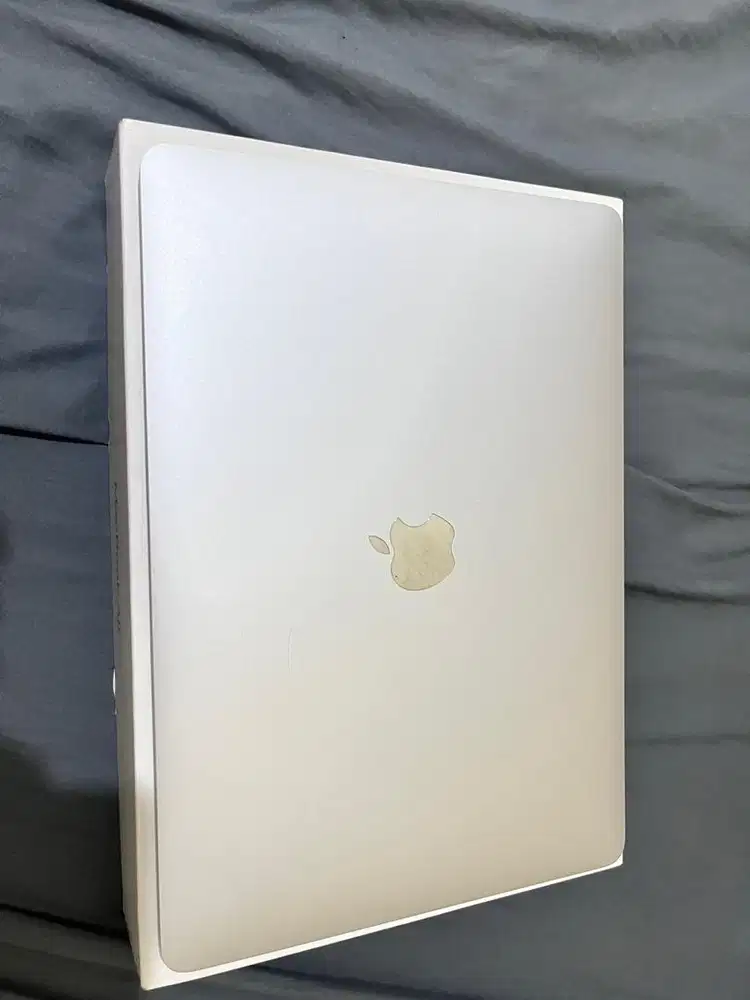 MacBook Air 2018 Retina - Sleek & Ready to Work!