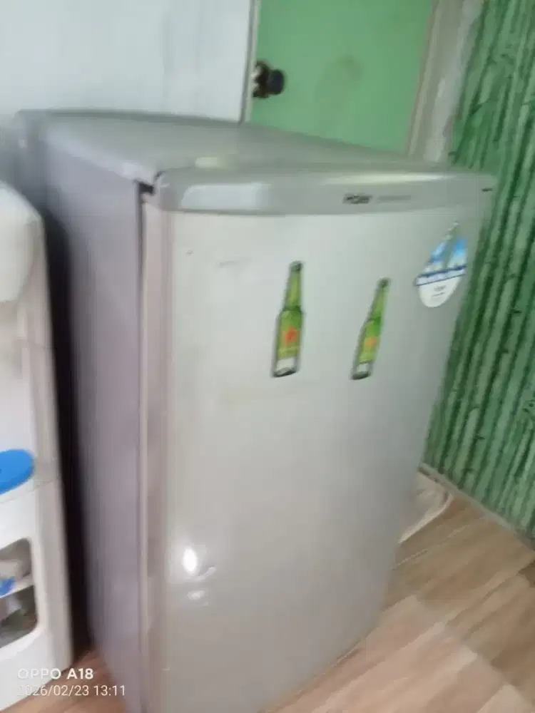 Jual frezzer 4 rak no minus mulus cocok buat jualan es batu