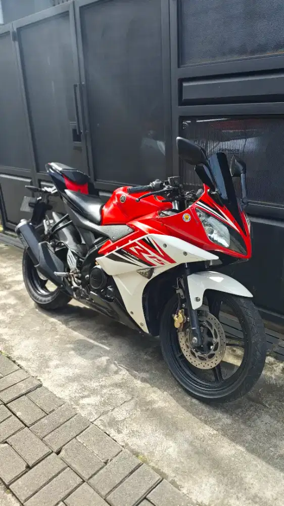 Yamaha YZF R15 V2 Tahun 2015 Bkn V3 V4