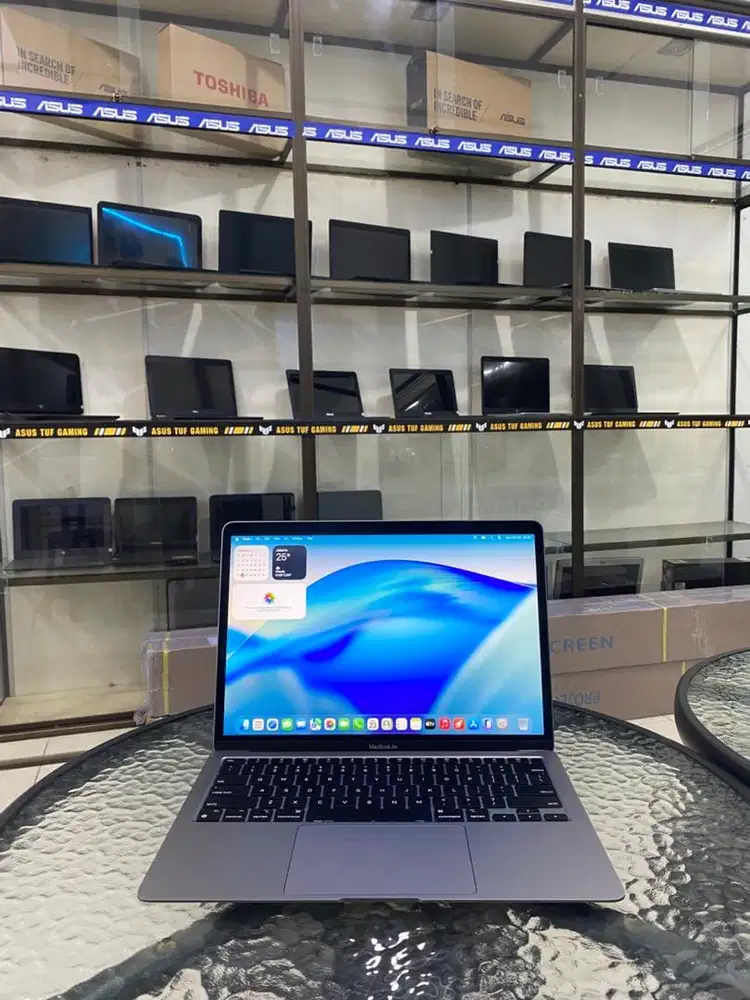 MACBOOK AIR RETINA 2020