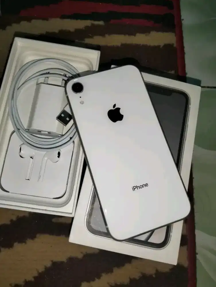 iPhone xr resmi iBox allOperator nominus part orian semua