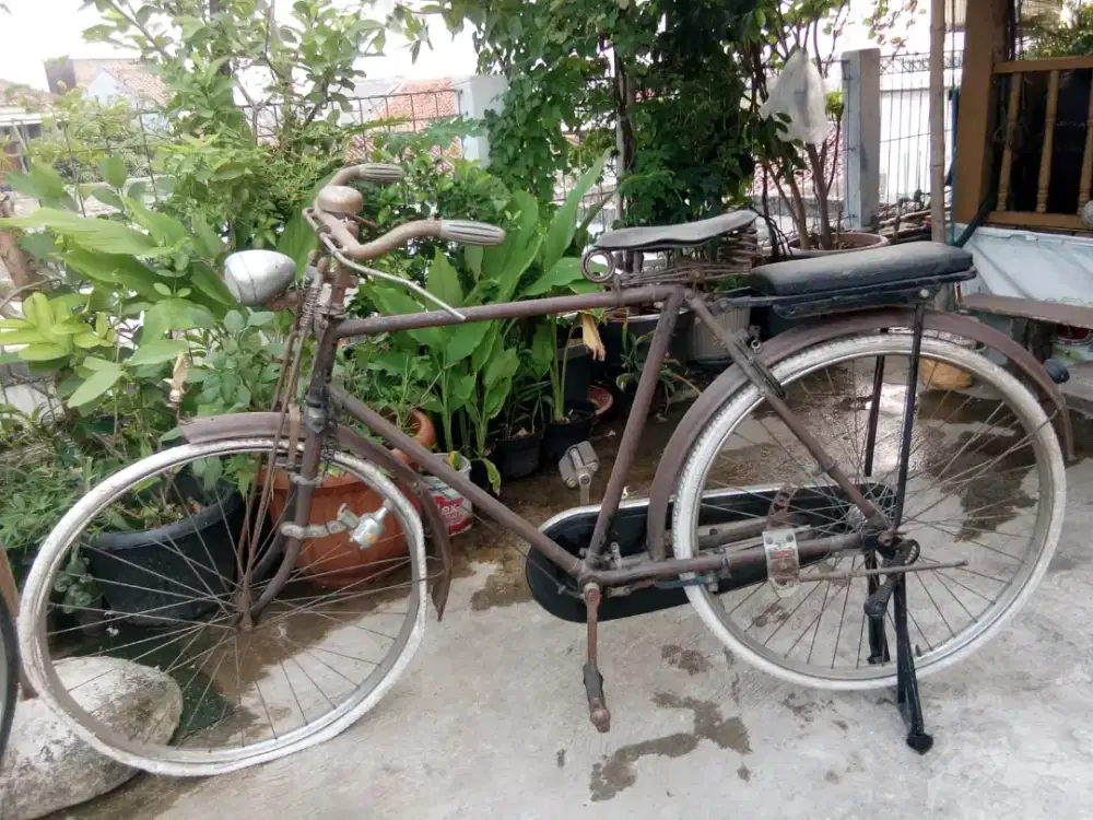 Sepeda ontel merek BSA