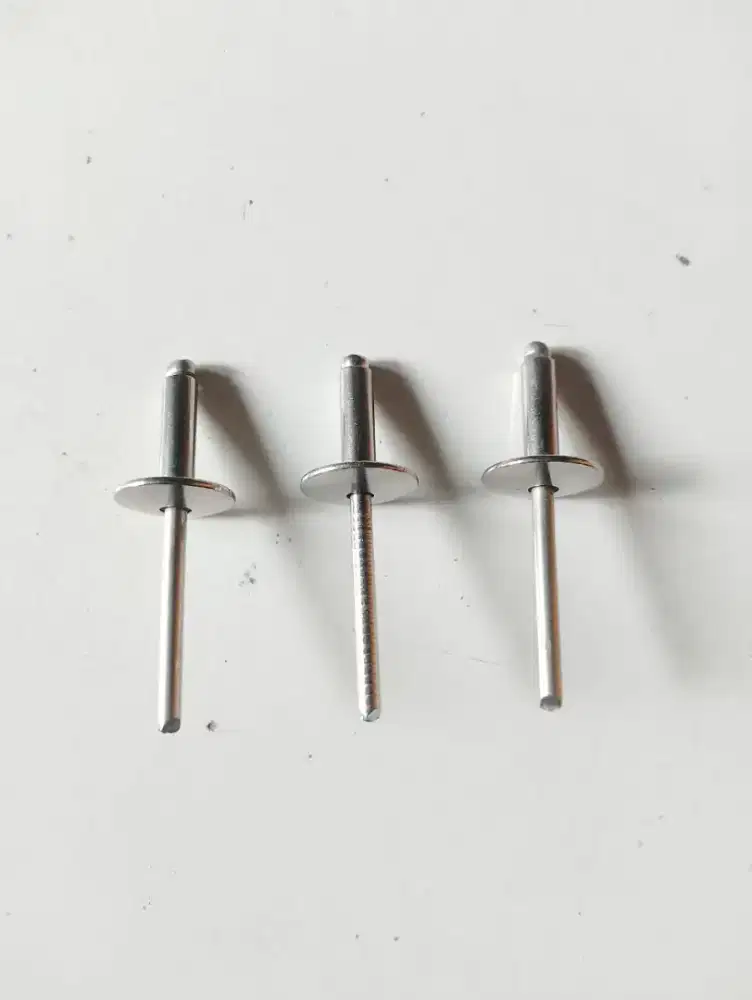 Large Flange Rivet Stainless 4.8 x 16 x 16 mm | Spesialis Rivet