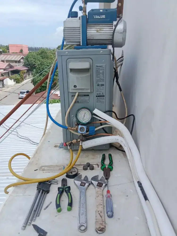 Bongkar pasang AC