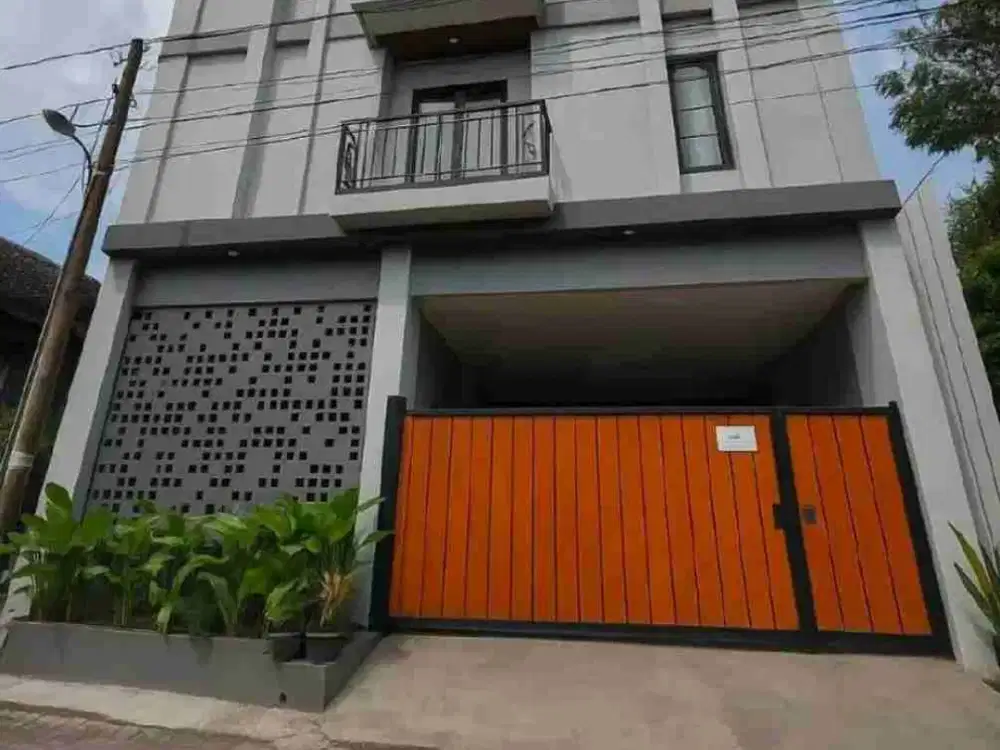 DIJUAL KOST EXCLUSIVE 3LANTAI RING 1 KAWASAN MAHSISWI UGM PUGONG