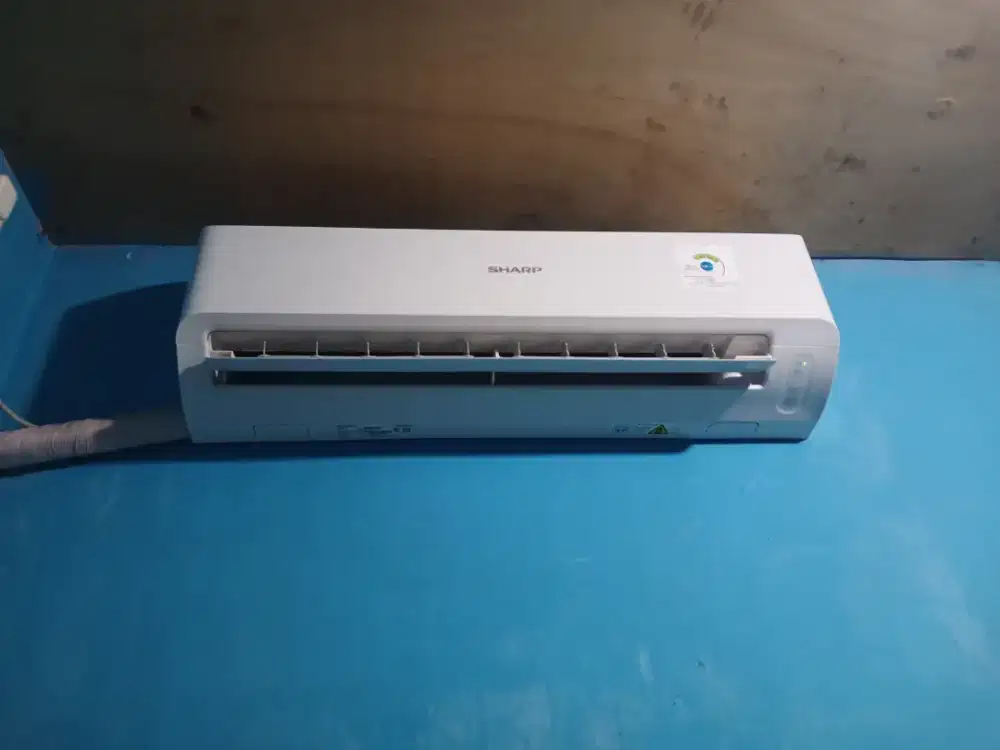 DIJUAL AC SHARP 1/2 PK AH - A 05 BEY