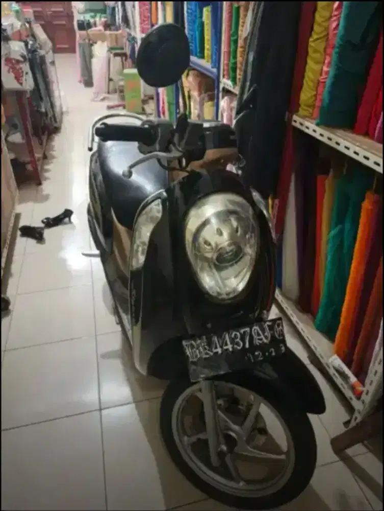 DI JUAL HONDA SCOOPY TAHUN 2014