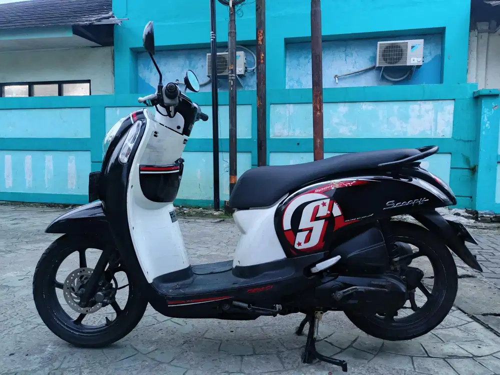Honda Scoopy stylish fi esp 2015 stater tokcer halus mulus terawat