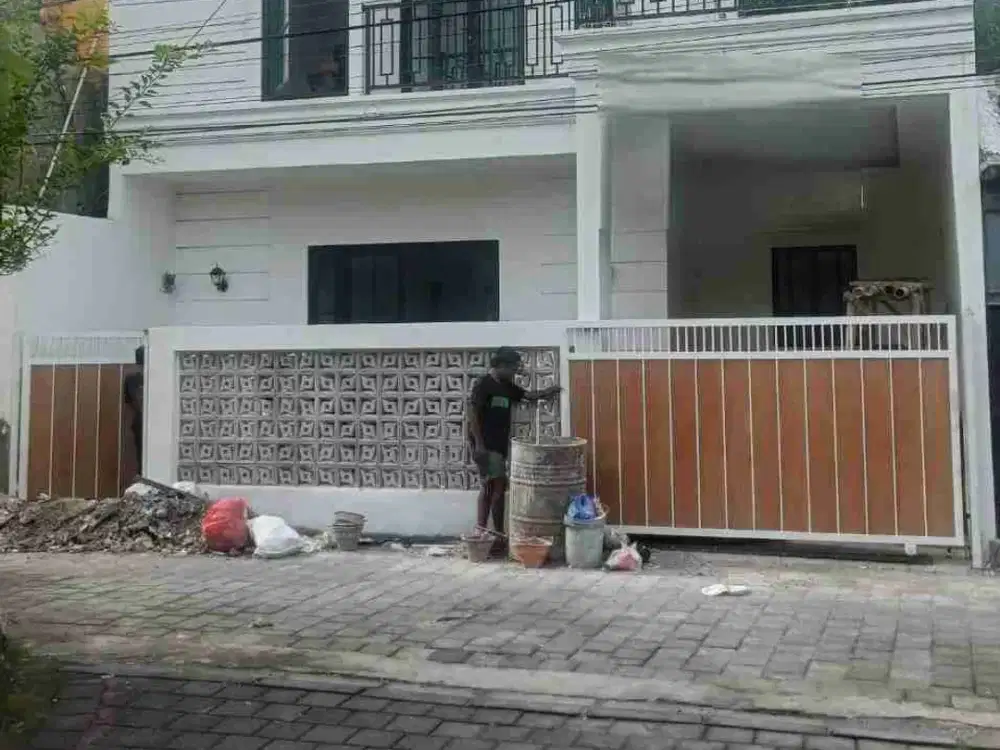 Rumah Minimalis One Gate Ada Rooftop, di Sidakarya