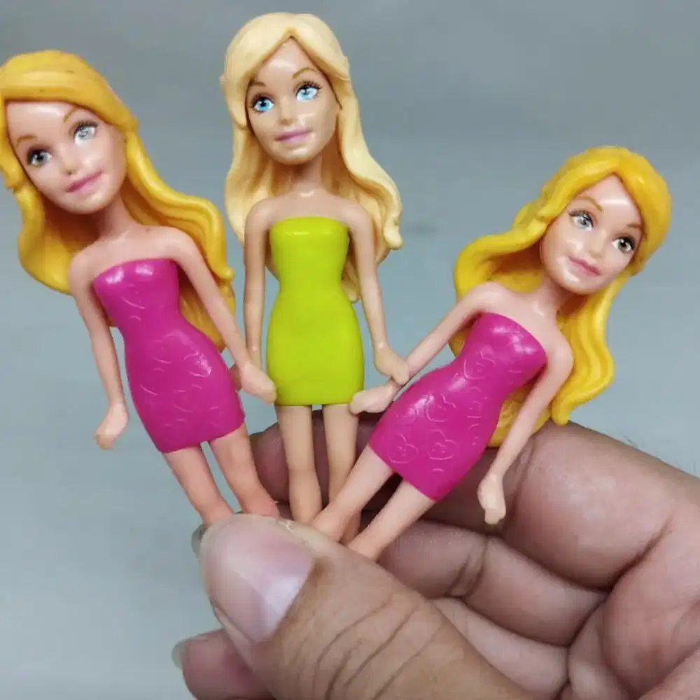 Set mini figure barbie campur