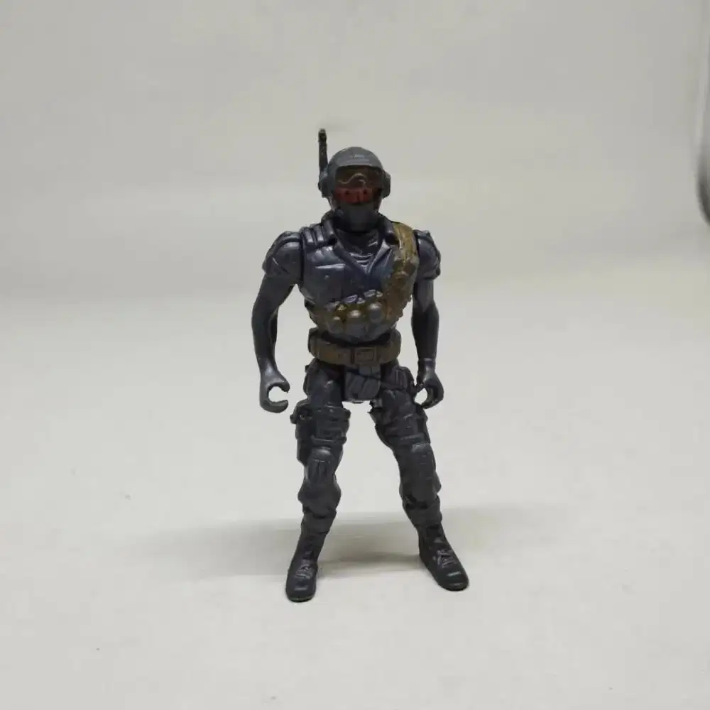 Mini figure tentara abu E