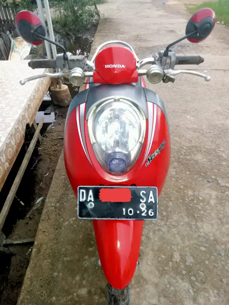 Di Jual Honda Scoopy karbu tahun 2011