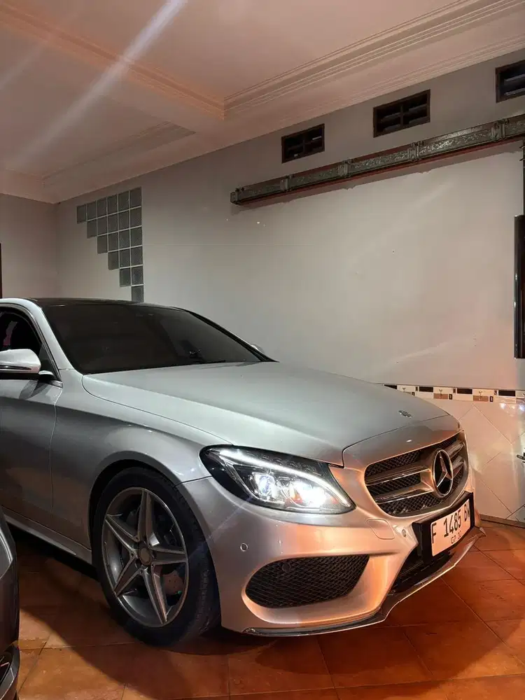 Mercedes-Benz GLC250 2016 Bensin