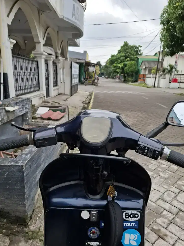 Vespa Exclusive 2 1999 Original Paint