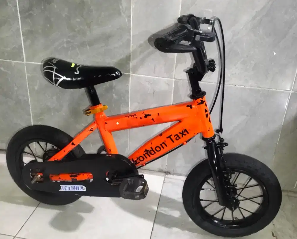 Sepeda anak ukuran 12 untuk usia 4 5 tahun kondisi normal