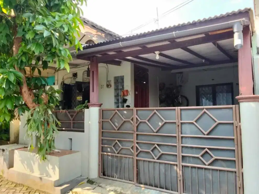 Di jual Rumah  dekat ke Supermaket Superindo Ramai