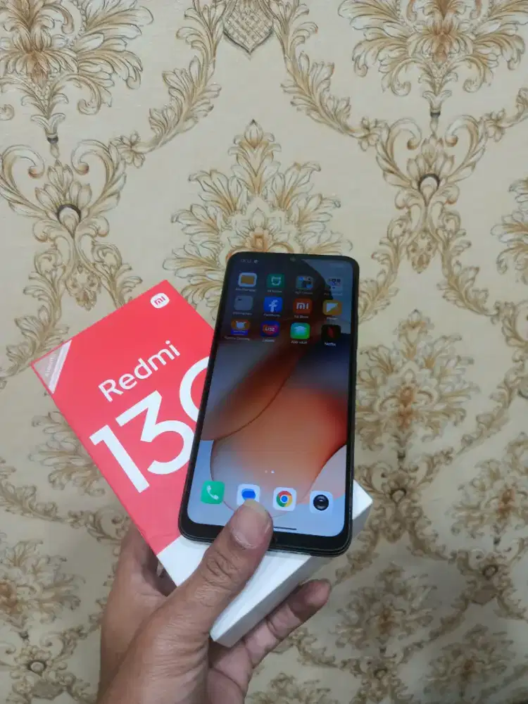 Xiomi redmi 13C ram 6/128 msh original semua nya lkp cas ORI oppo