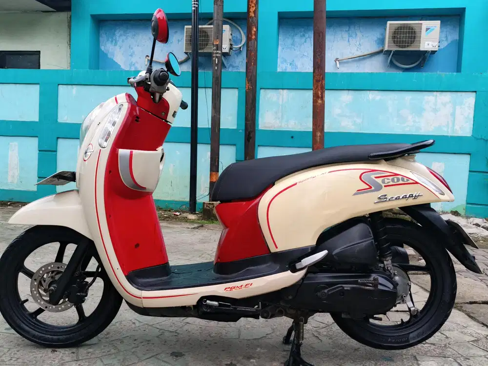 Honda Scoopy stylish fi 2014 stater tokcer halus mulus terawat