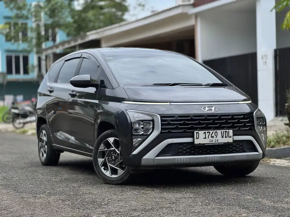 Hyundai Stargazer Prime AT Abu Abu Metalik 2023
