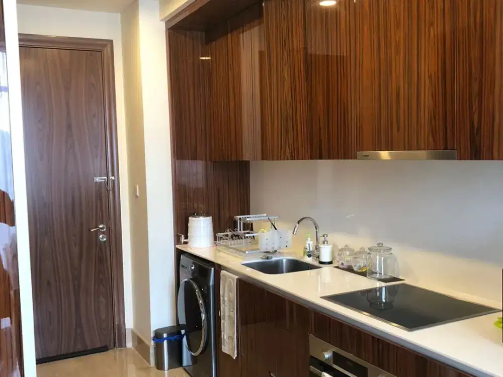 Disewa Apartemen Southills furnish 3BR uk 143m at Jakarta Selatan