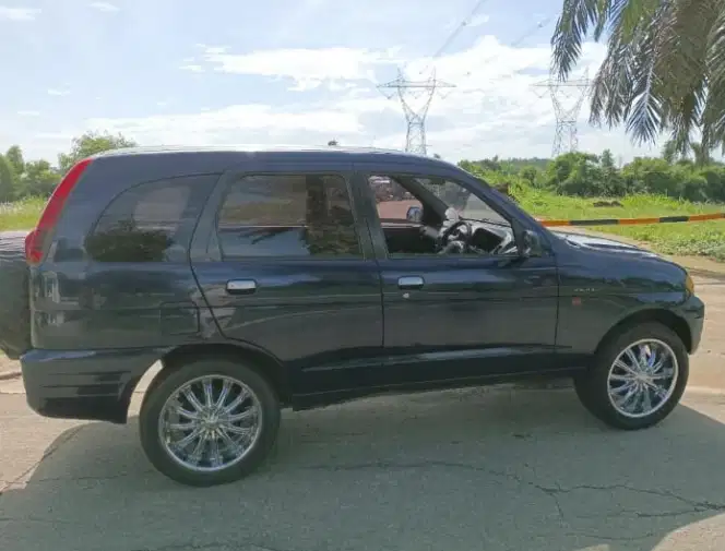 Daihatsu Taruna 2002 Bensin