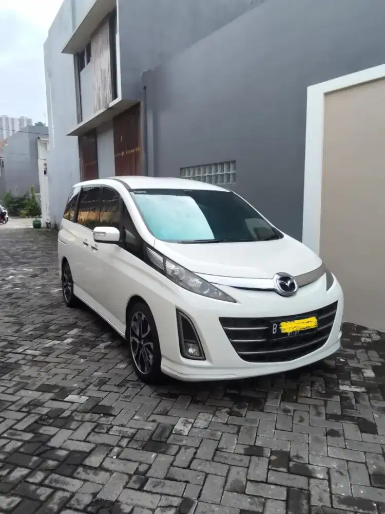 Mazda Biante 2.0 L High