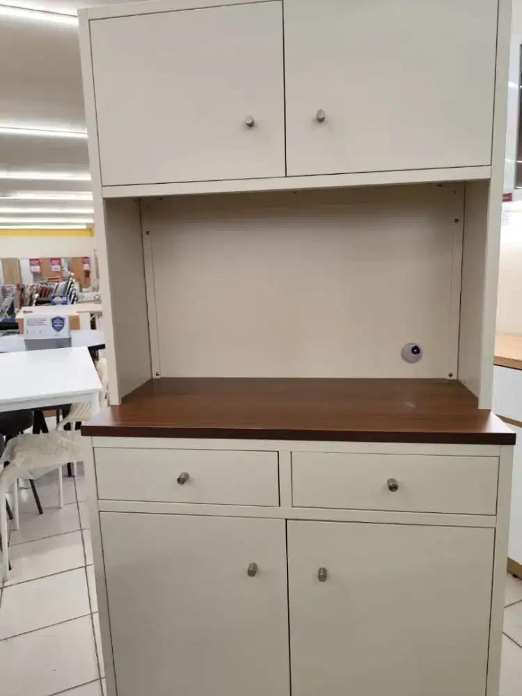 LEMARI DAPUR BESI MINIMALIS