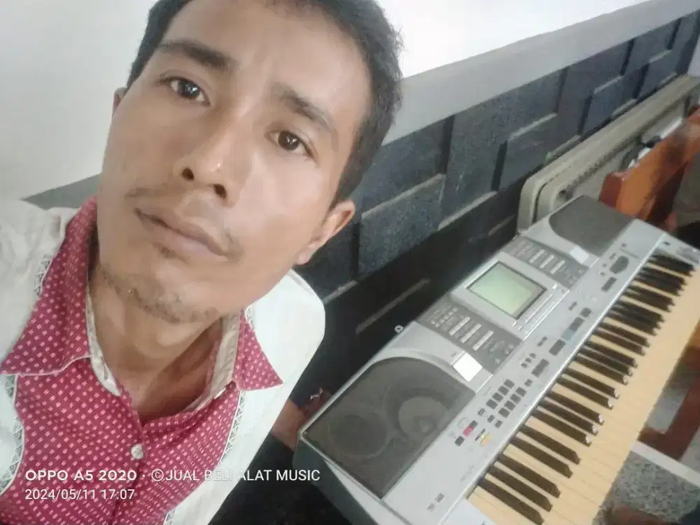 Alat music di cari & jasa pengiring