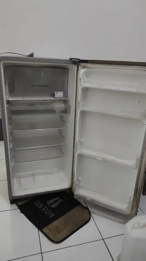 Kulkas Toshiba Galcio 1 pintu