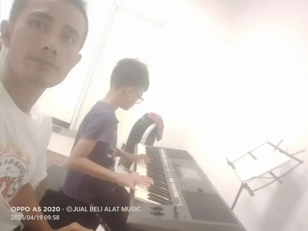 Alat music di cari & jasa pengiring