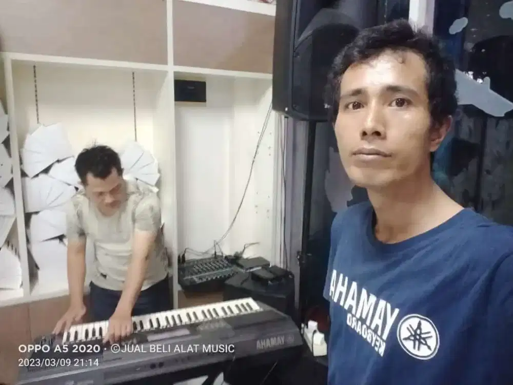 Alat music di cari dan jasa mengiringi