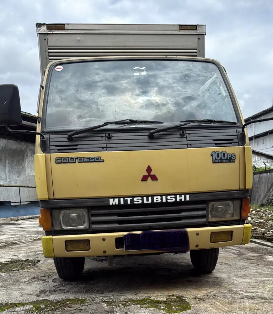 Jual cepat colt disel FE304 kondisi bagus