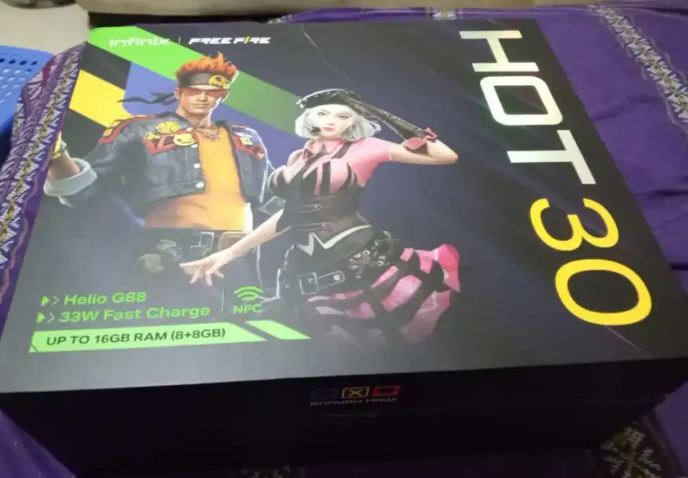 Jual gift box Infinix Hot 30 Freefire tanpa HP ya lengkap semua Baru
