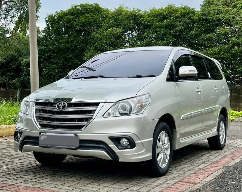 Toyota Innova G Lux AT 2014