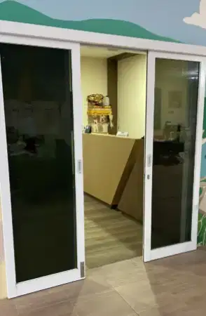 KACA FILM STIKER KACAFILM JENDELA RUMAH GEDUNG RUKO KANTOR APARTEMENT