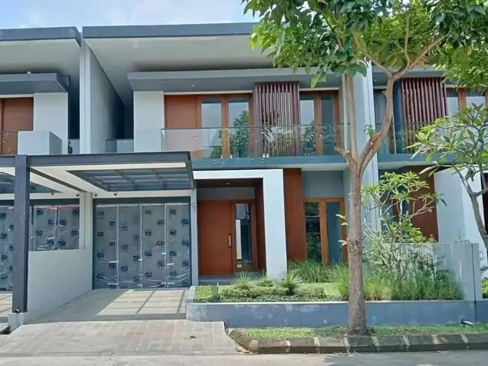 Rumah Mewah di Cherry Field, Buah Batu