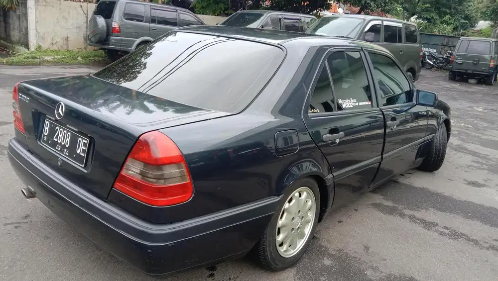 Mercedes-Benz C200 1996 Bensin