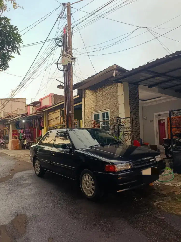 MAZDA INTERPLAY 323 TH 1990